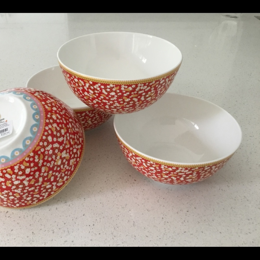 Maxwell & Williams Bowls